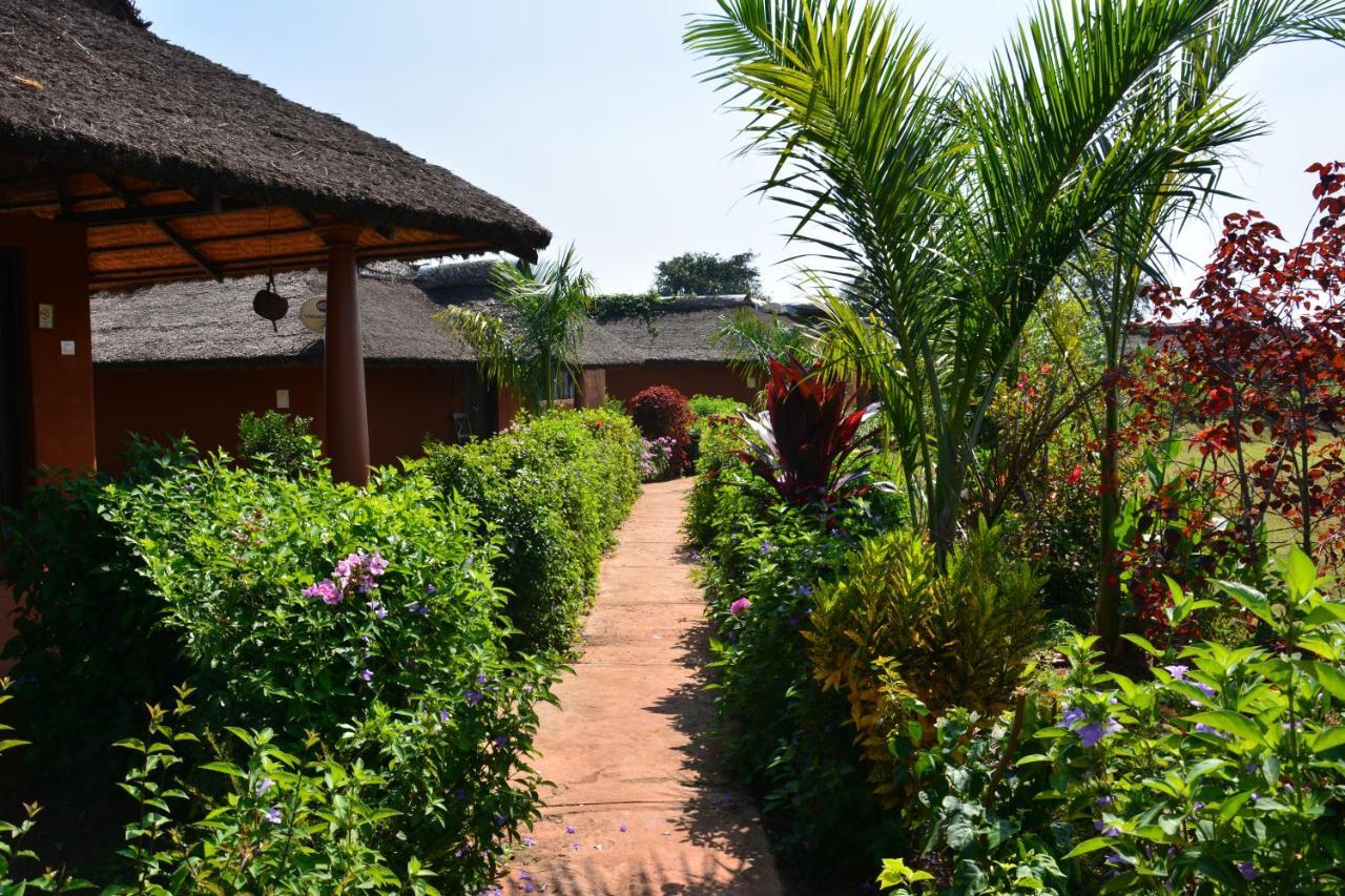 Red Earth Kabini Hotel Begur Exterior photo